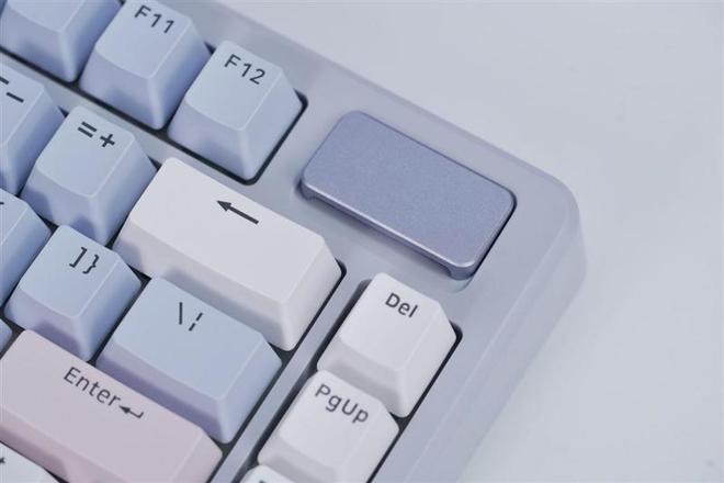 Y-75评测：7层填充造就的无线客制化新标杆澳门新葡京网站三模客制化 雷柏V700DI(图6)